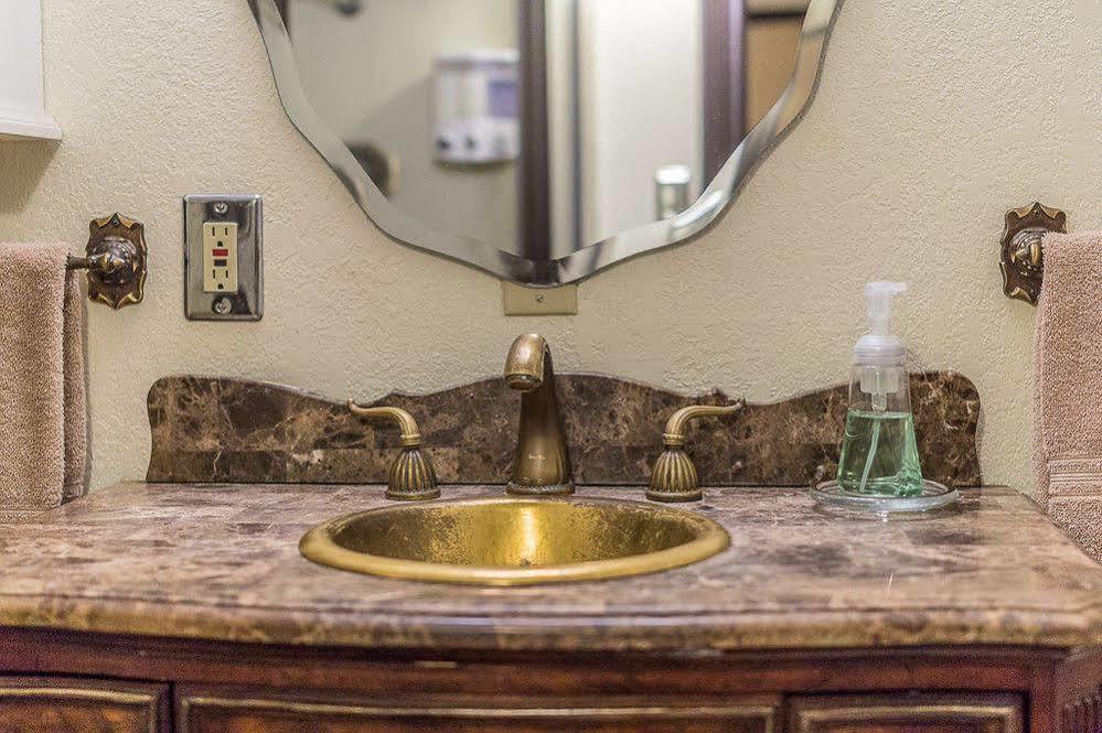 Highland Glen Lodge B&B Anchorage Extérieur photo