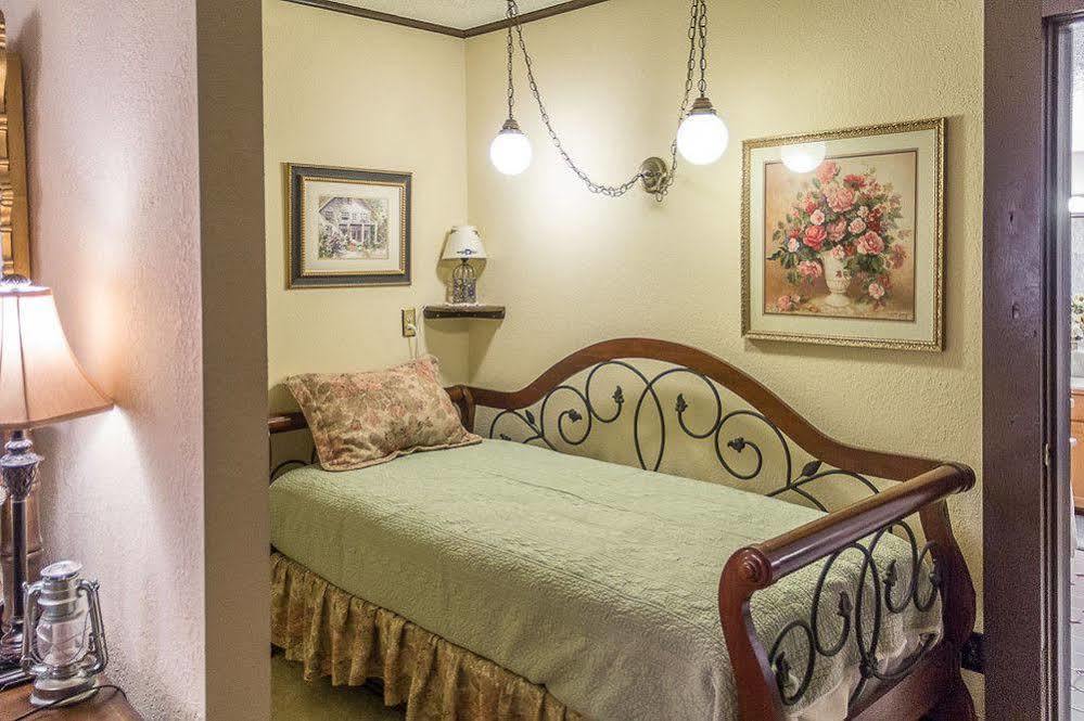 Highland Glen Lodge B&B Anchorage Extérieur photo